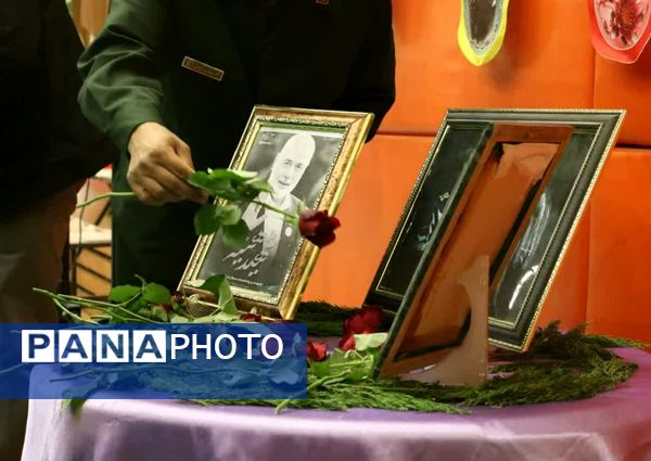 آیین استانی نواختن زنگ انقلاب استان خراسان رضوی در ناحیه ۵ مشهد