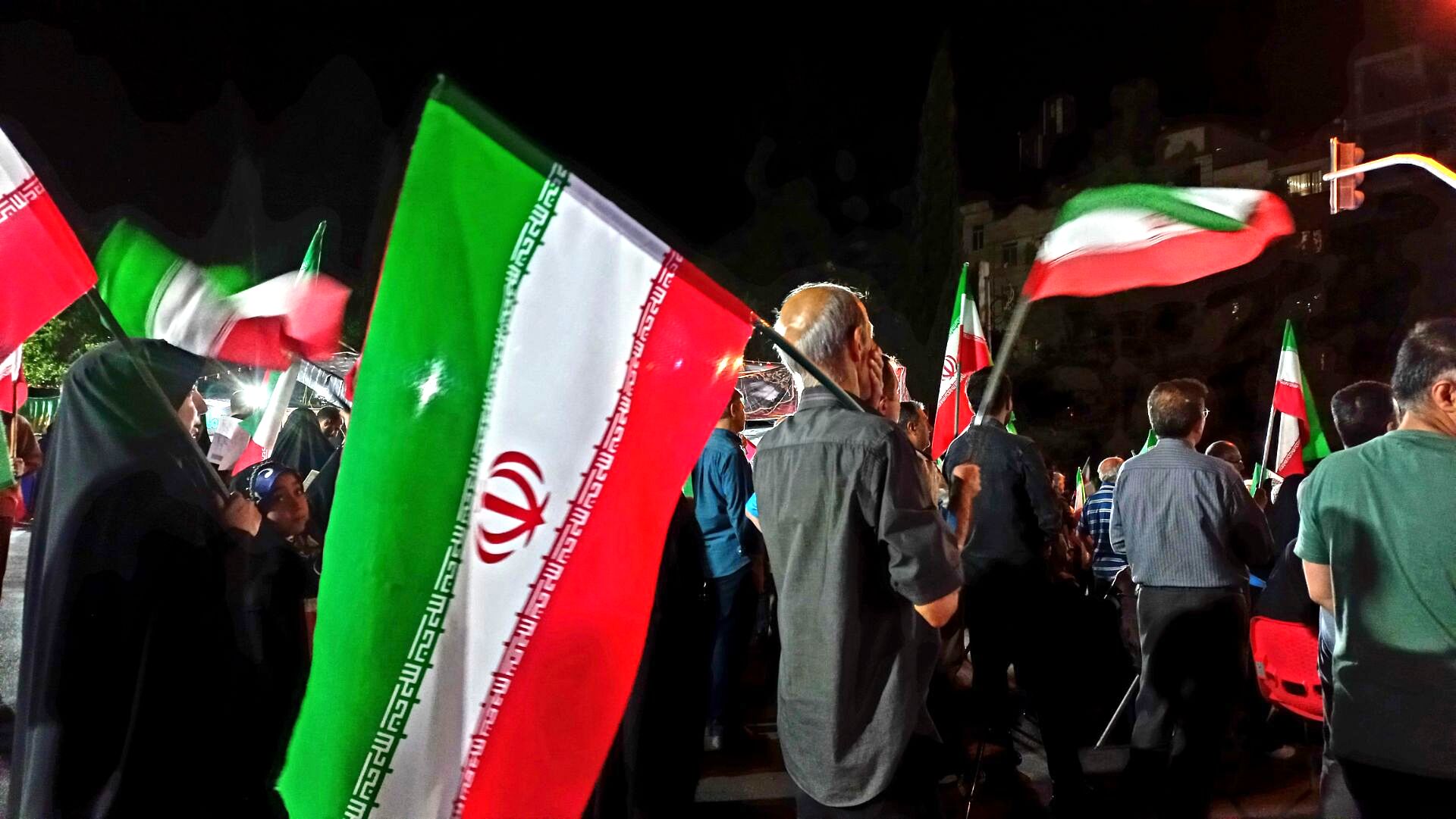 مهندس مؤمن؛ روایتی از زندگی شهید علیرضا زهدی از نگاه همسرش