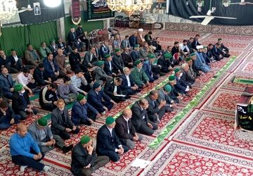 اقامه نماز عبادی سیاسی جمعه در آخرین هفته فروردین ماه 