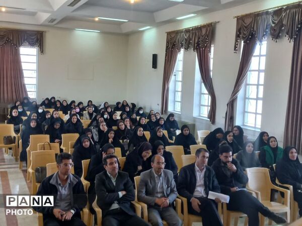 دوره توانمندسازی آموزگاران پایه شهر سورشجان با هدف کیفیت‌بخشی به برنامه‌های سلامت و تندرستی