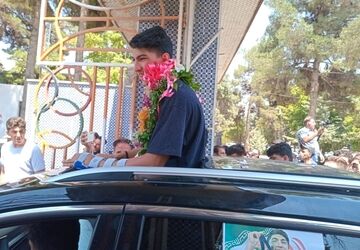 افتخار می‌کنم کُرد، کرمانشاهی و ایرانی‌ام
