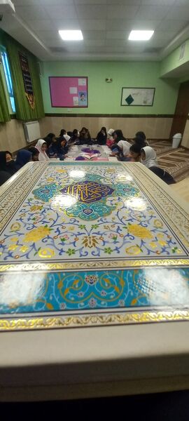 محفل انس با قرآن کریم در دبستان داریوش گنجی