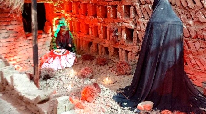 عبور از مسیر عشق، روایت جاری در رگ‌های چهل سقای  خمینی شهراصفهان