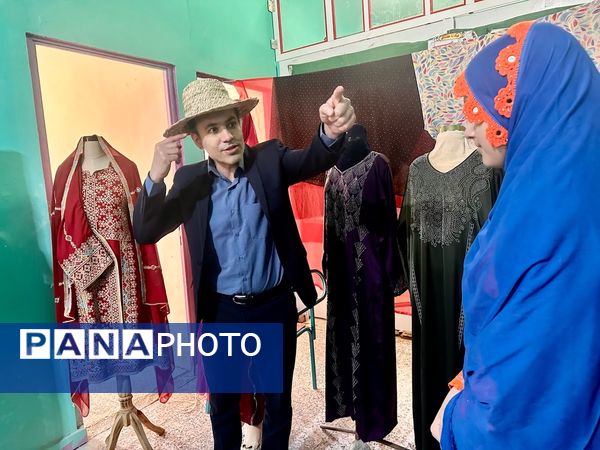 ۲۲ بهمن؛ نمایش خلاقیت دانش‌آموزان سردشتی در غرفه‌های فرهنگی و آموزشی