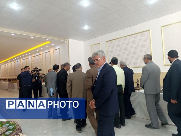 بازدید معاون وزیر گردشگری کشور از نمایشگاه جشنواره تاک پلو خلیل آباد 