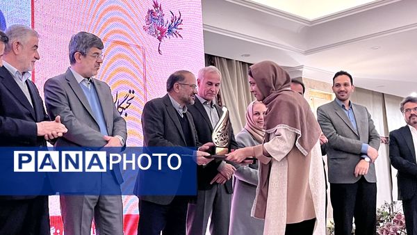 سومین همایش جایزه سال حمیدرضا کلانتریان