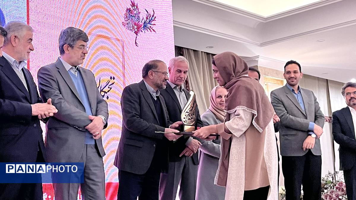 سومین همایش جایزه سال حمیدرضا کلانتریان