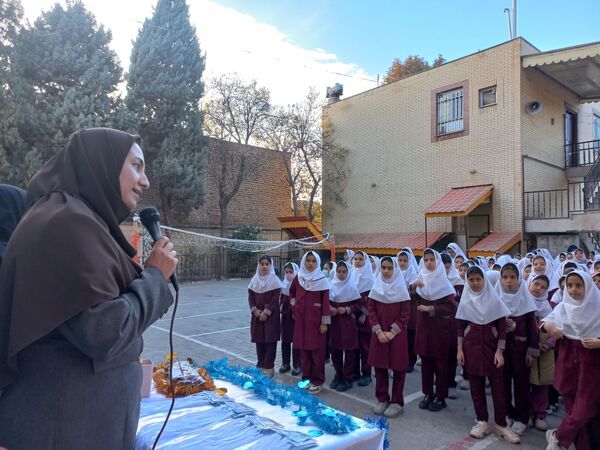 جلسه توجیهی  سفیران سلامت دبستان دخترانه شطیطه۲