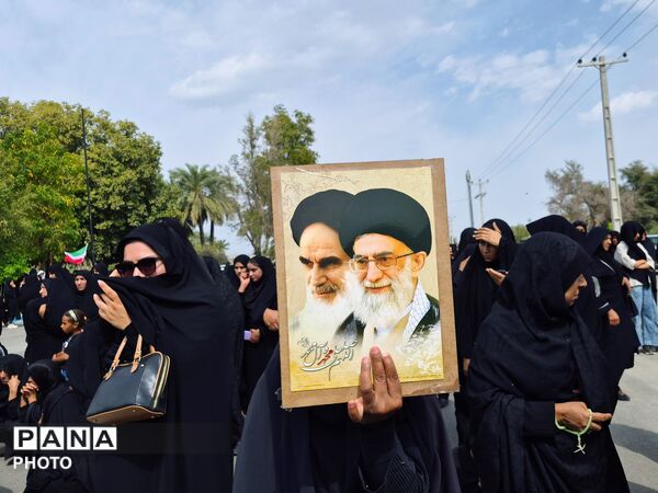 مراسم تشییع پیکر مطهر شهید اسماعیل آزادگرمی در کرمان