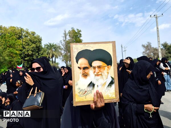 مراسم تشییع پیکر مطهر شهید اسماعیل آزادگرمی در کرمان
