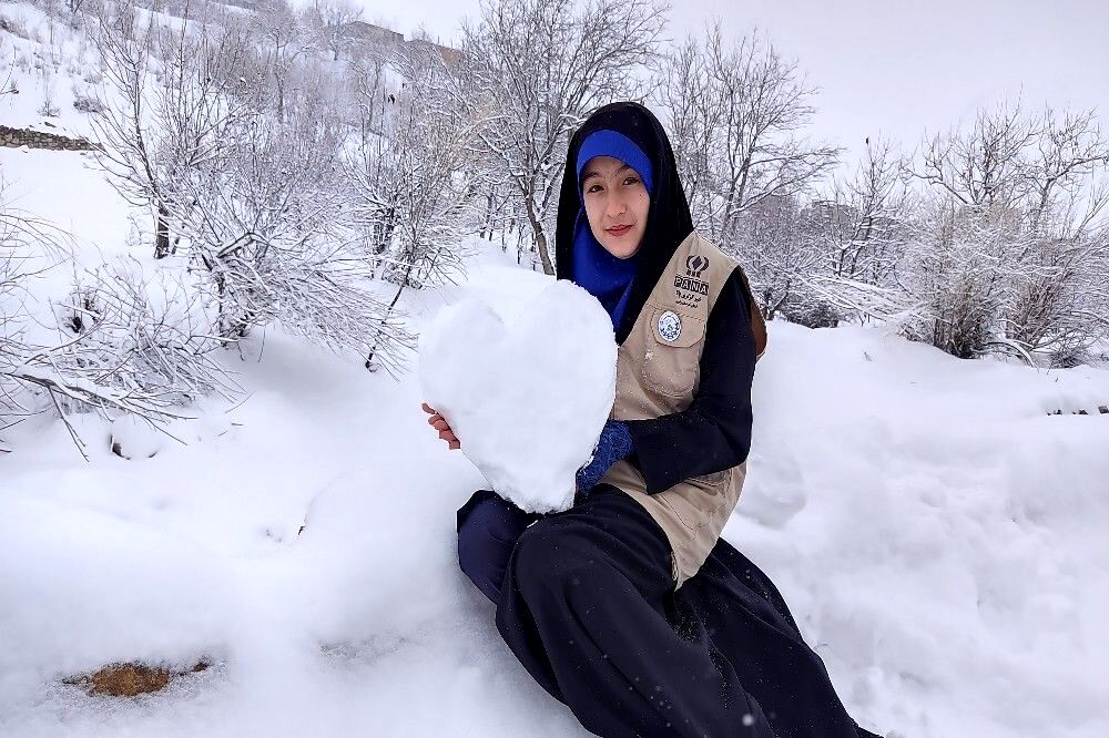 برف بارید و خدا پاکی خود را به شهر زیبایی بار هدیه کرد