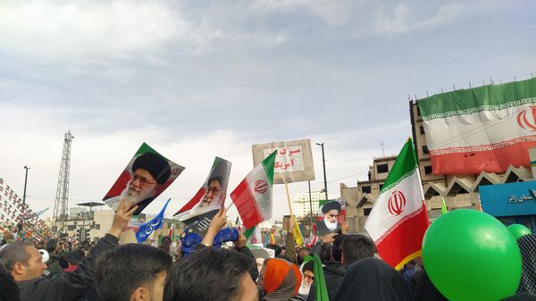 حضور بی سابقه مردم مشهد در راهپیمایی سالگرد پیروزی انقلاب اسلامی 