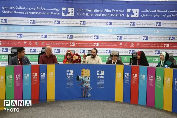نقش‌آفرینی برجسته دانش‌آموزان خبرنگار در سی‌وهشتمین جشنواره بین‌المللی فیلم‌های کودکان و نوجوانان