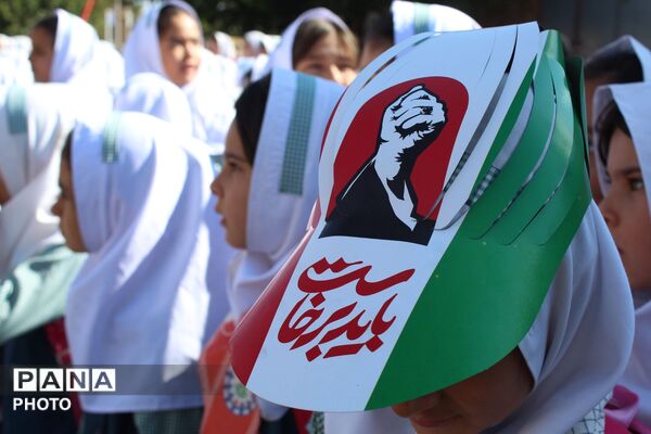 حضور گسترده دانش‌آموزان و مردم در رزمایش جان‌فدا در شهرستان بام و صفی‌ آباد