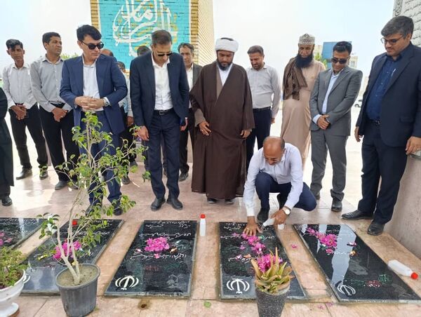 هفته دولت در جاسک؛ از تجلیل کادر درمان تا افتتاح مزرعه ۲۰ هکتاری میگو