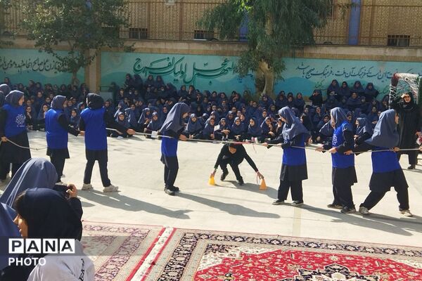 المپیاد ورزشی در مدارس حاتم، ارشاد و راضیه شکرایی ناحیه دو شهرری 