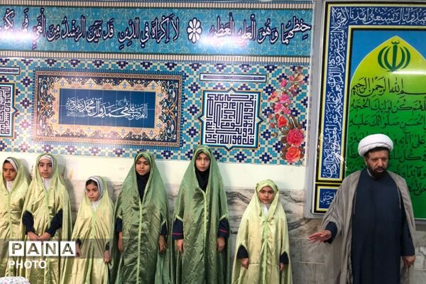  آغاز مسابقات «درس‌هایی از قرآن» در دبستان هدی همزمان با میلاد حضرت زینب(س)
