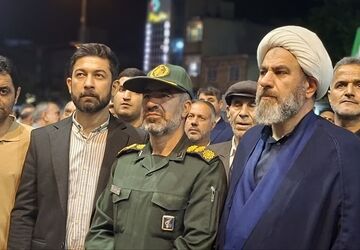 طنین دوباره غیرت در کوهدشت؛ نود و چهارمین شب تجدید میثاق با آرمان‌های انقلاب
