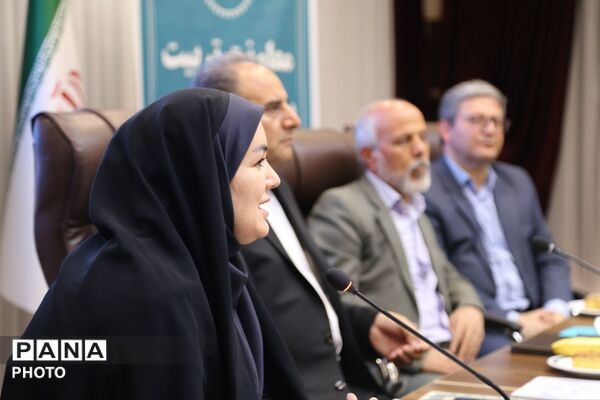 تجلیل از دانش‌آموزان ورزشکار و قهرمان آذربایجان شرقی