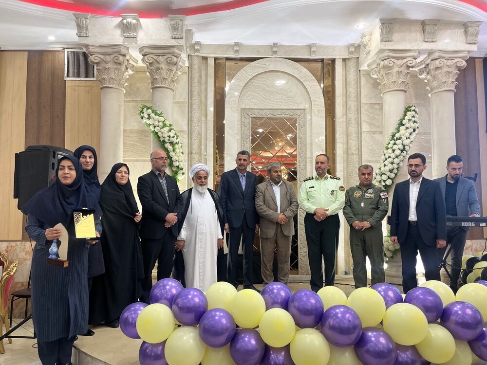 همایش هفته معلم شهرستان آبیک 