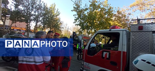 برگزاری مانور زلزله استان اصفهان در دبیرستان شاهد ظهور ناحیه یک 