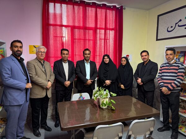 افتتاح کتابخانه در دبستان شهید اسلامی تبادکان 