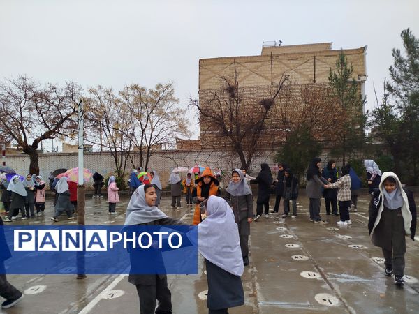 ذوق کودکانه با بارش رحمت الهی شکوفه زد