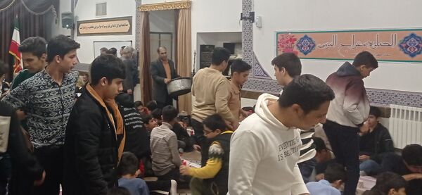 مراسم افطاری در دبیرستان استعدادهای درخشان شهید بهشتی دوره اول