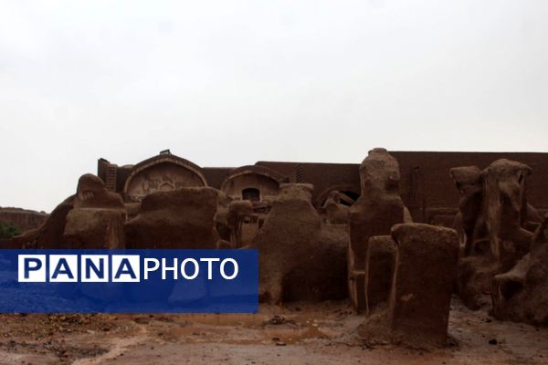 ارگ باران زده و بویِ نم کوچه‌های کاهگلی