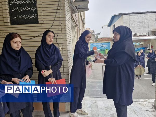 جشن روز جهانی دختر در دبیرستان بهار آزادی قائمشهر