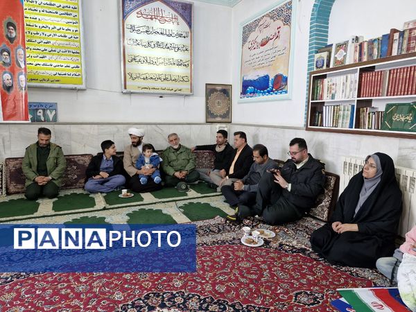 حماسه حضور گرم مردم بلده در سرمای زمستان 