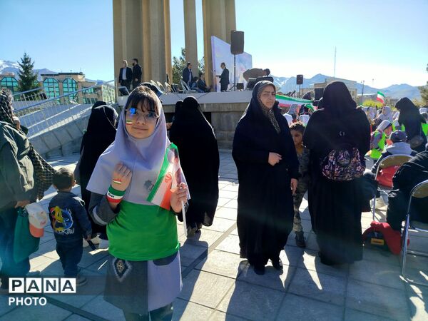 یادبود شهدای میناب