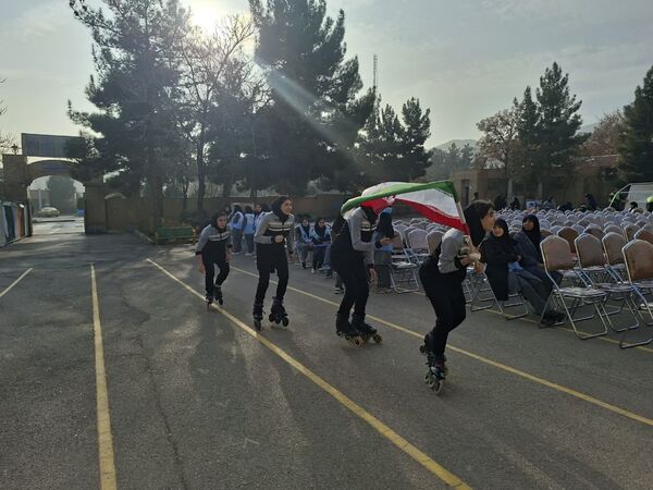 مانور زلزله استانی در هنرستان محمودیه خیامی ناحیه ۶ مشهد 