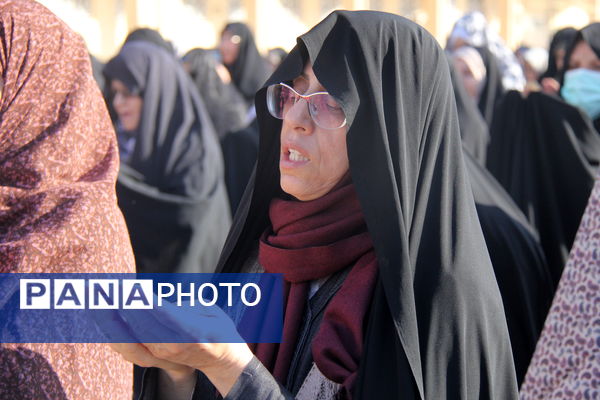 اقامه نماز عید سعید فطر  در شهر یزد