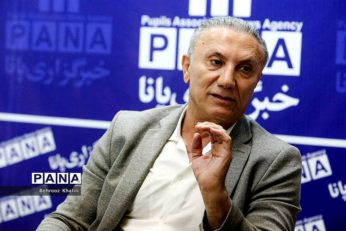 میزبانی خارج از خانه چوپ لای چرخ قهرمانی پرسپولیس  است/ناکامی تیم ملی امید 53 ساله شد