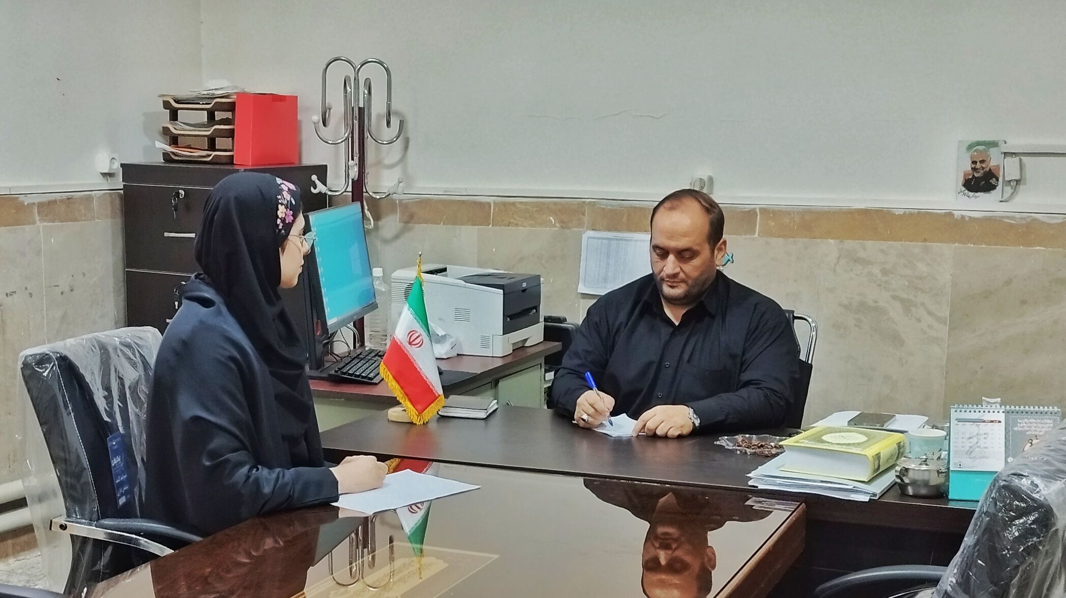 یاد و راه شهدا همواره چراغ نسل جدید است