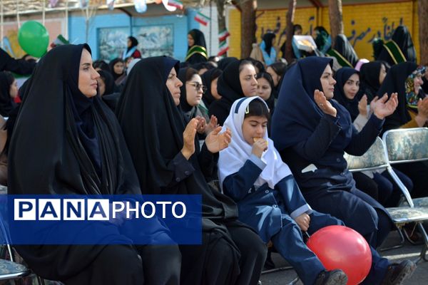 عطر رضوی در جشن نیمه شعبان مدرسه حکمت