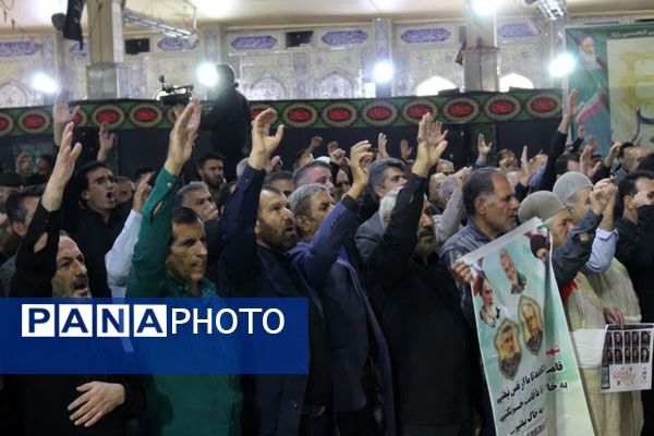 مراسم بزرگداشت شهدای اقتدار در مصلای امام خمینی(ره) یاسوج 