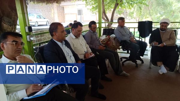 نشست هم‌اندیشی معاونان پرورشی و تربیت‌بدنی استان کهگیلویه و بویراحمد