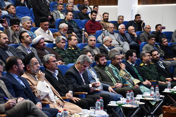 همایش معتمدین، متنفذین اقوام و عشایر 