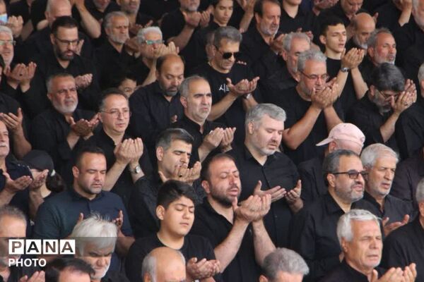 تهران در عاشورا یکپارچه سیاه‌پوش شد