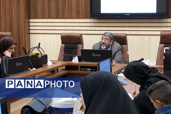 کارگاه آموزشی با موضوع جهاد تبیین در ناحیه دو شهرری 