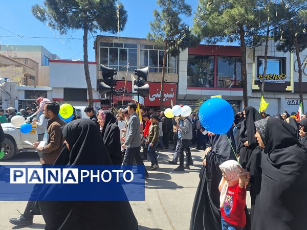 همبستگی مردم شهرستان گناباد در راهپیمایی روز قدس