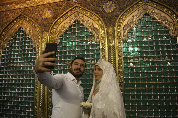 جشن ازدواج ۶۵۰ زوج دانشجوی دانشگاه‌های قم در سالروز میلاد جوادالائمه(س)
