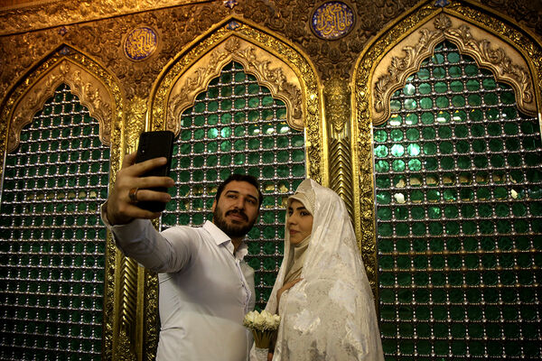 جشن ازدواج ۶۵۰ زوج دانشجوی دانشگاه‌های قم در سالروز میلاد جوادالائمه(س)