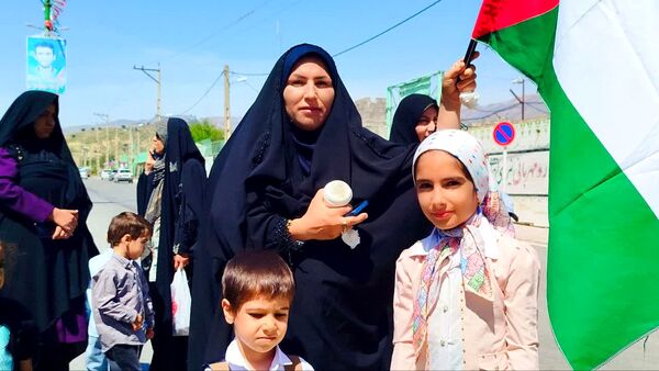 حضور پرشور کودکان و نوجوانان در راهپیمایی روز قدس لنده