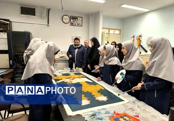 بازدید از نمایشگاه ماها در روز بعثت پیامبر اکرم (ص)