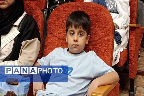 برگزاری نشست صمیمانه هنرمندان و فعالان عرصه رسانه در شهرستان ملارد