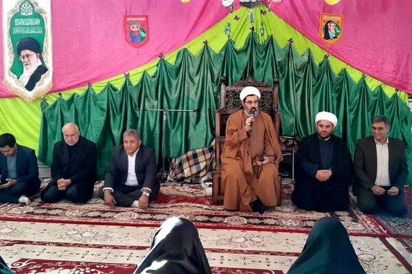اعتکاف دانش‌آموزی در شهرستان اسلام آباد غرب 