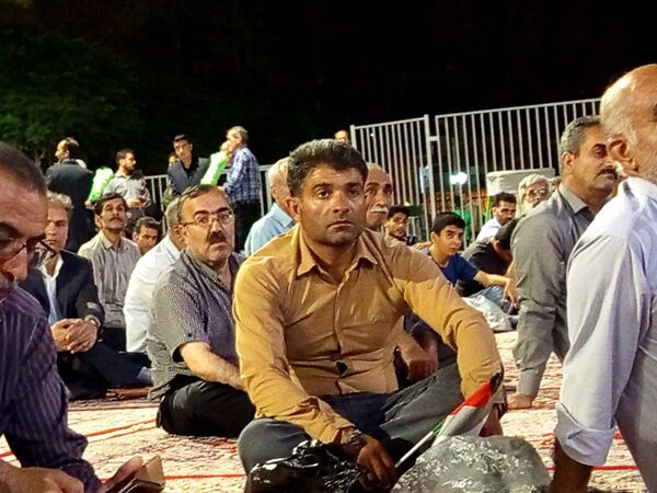 اجتماع سکوتت را بشکن 